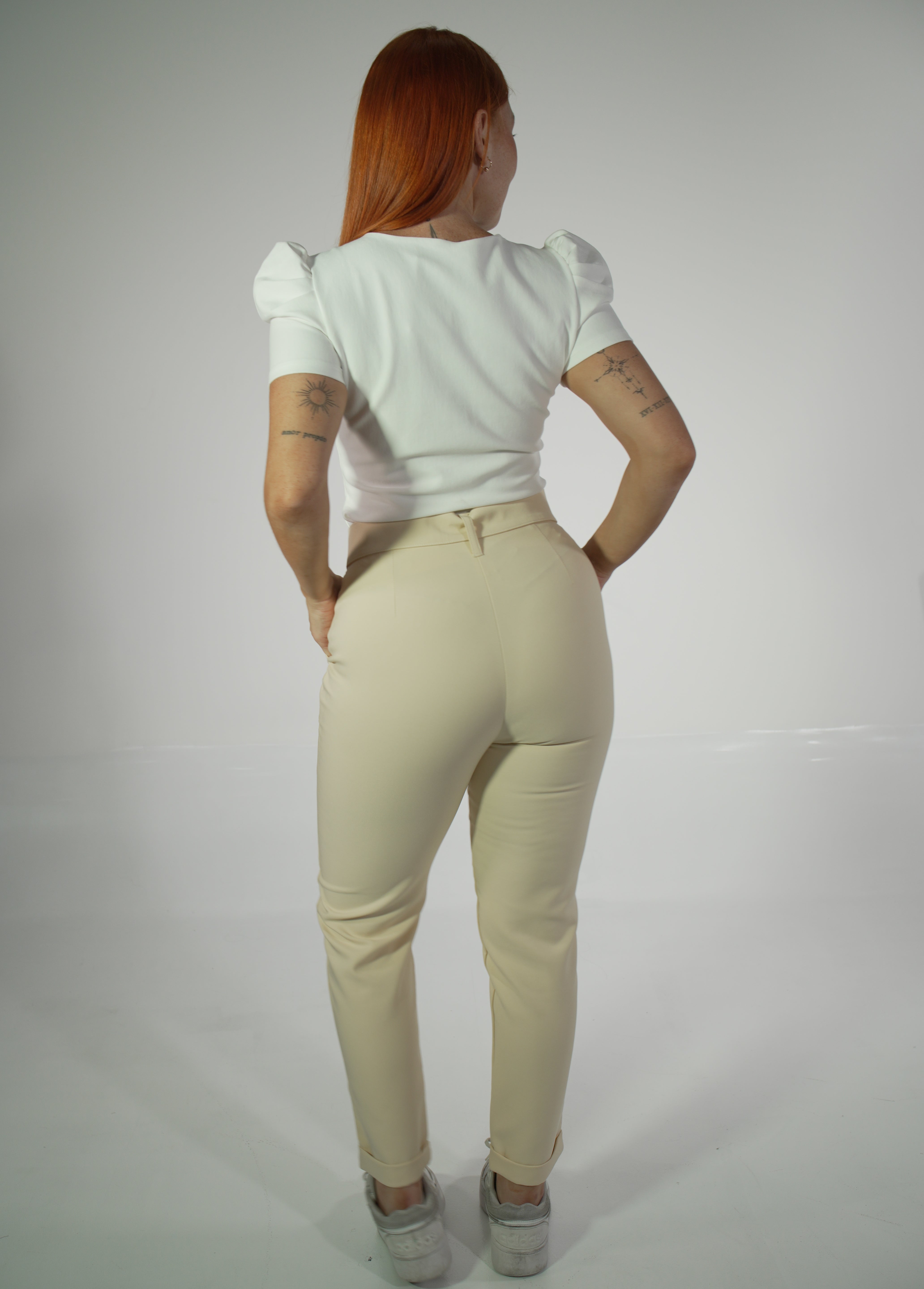Pantalon Bota Recta Correa