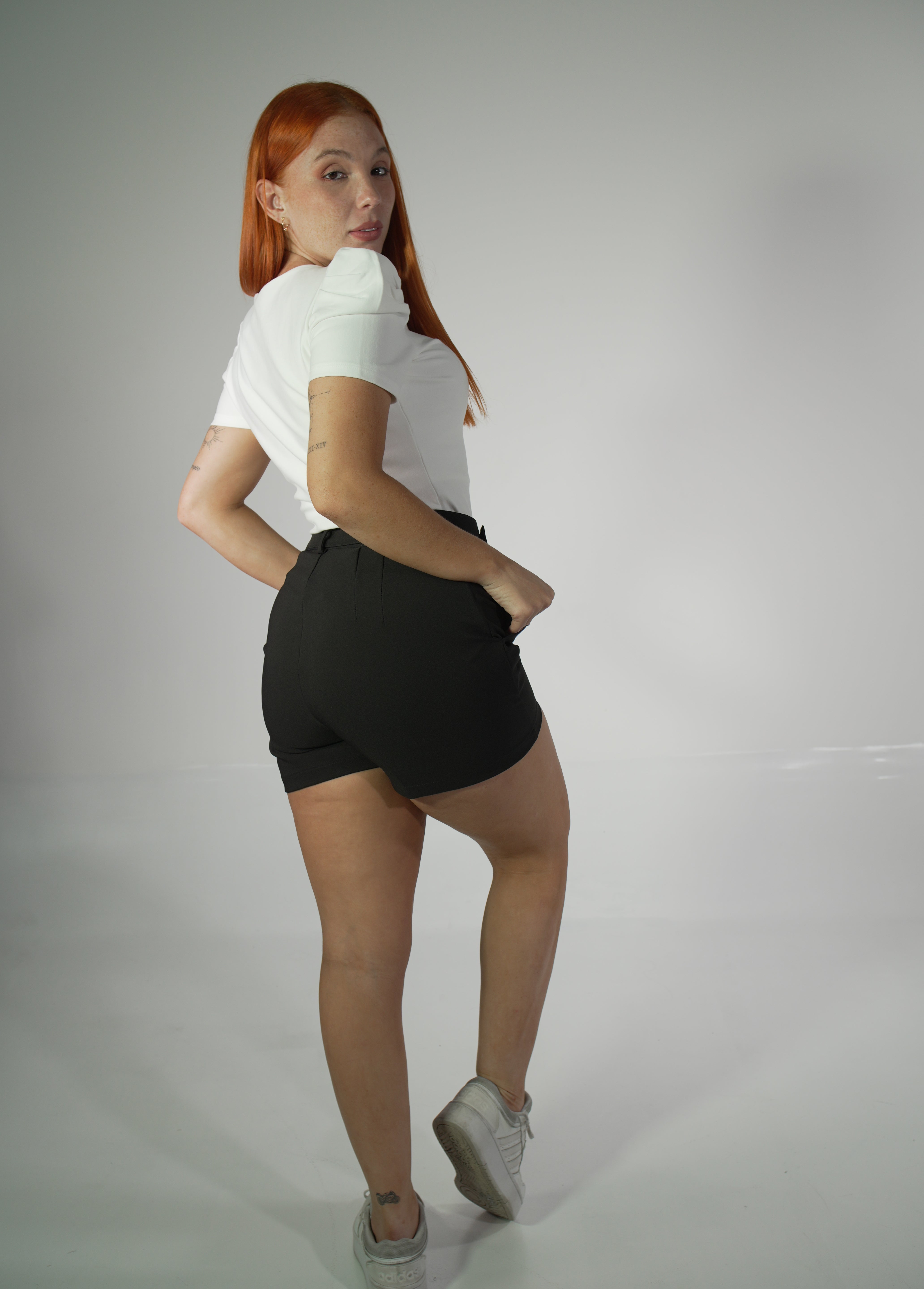 Short Correa